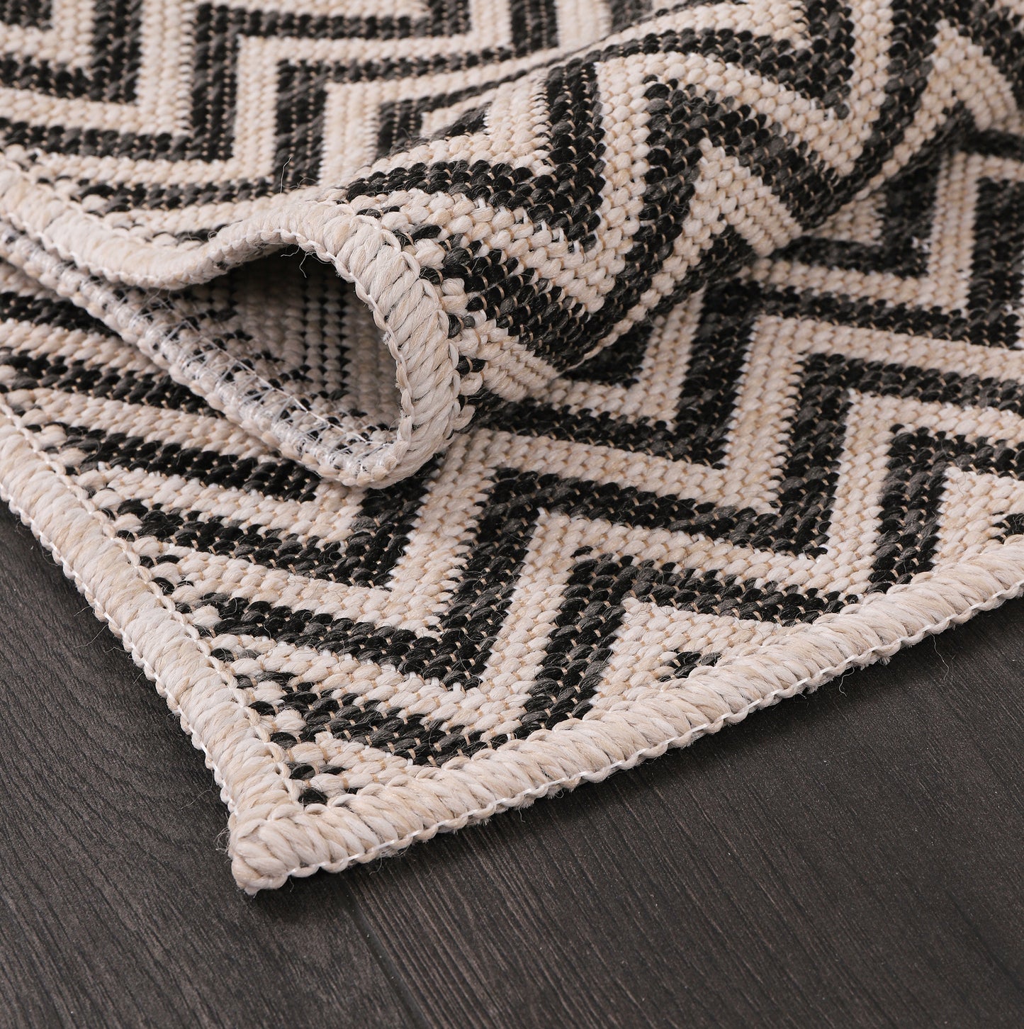 Ljuva Home Nordic Breeze Outdoor Polypropylene Rug Jord Collection 1004 - Turkish Crafted, Perfect for Swedish Homes