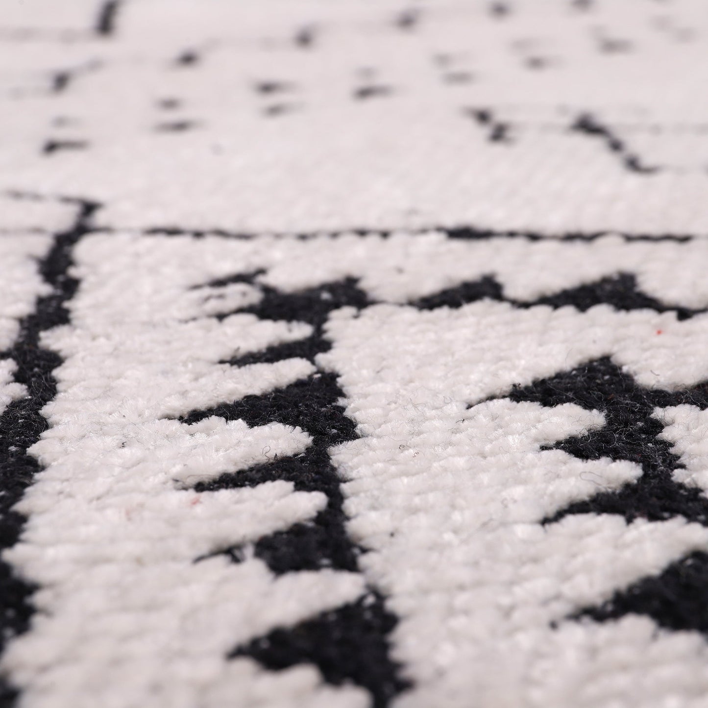 Ljuva Home Machine Washable Rug RW1801 – WHITE Soft Chenille